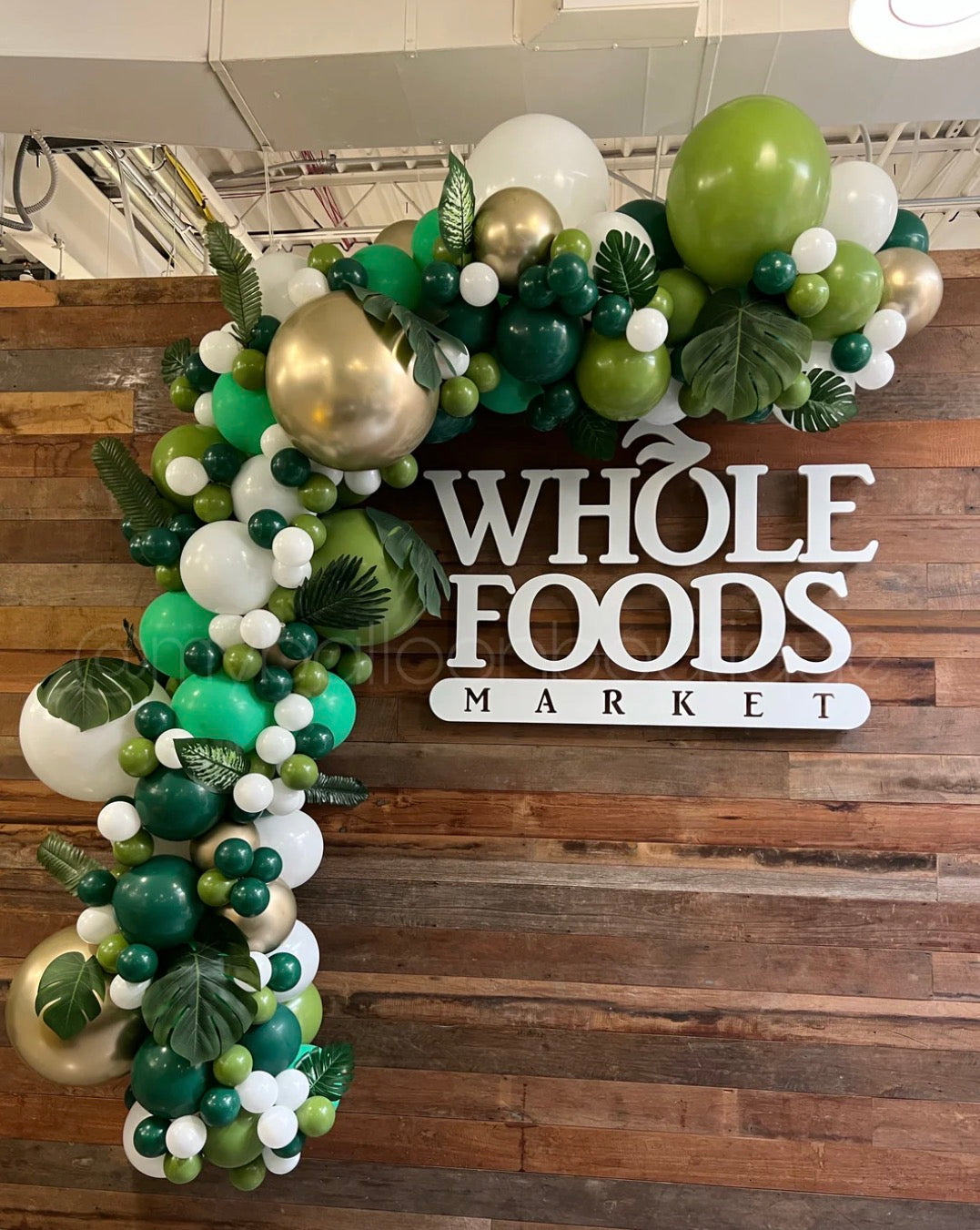 Garland With Artificial Leaves