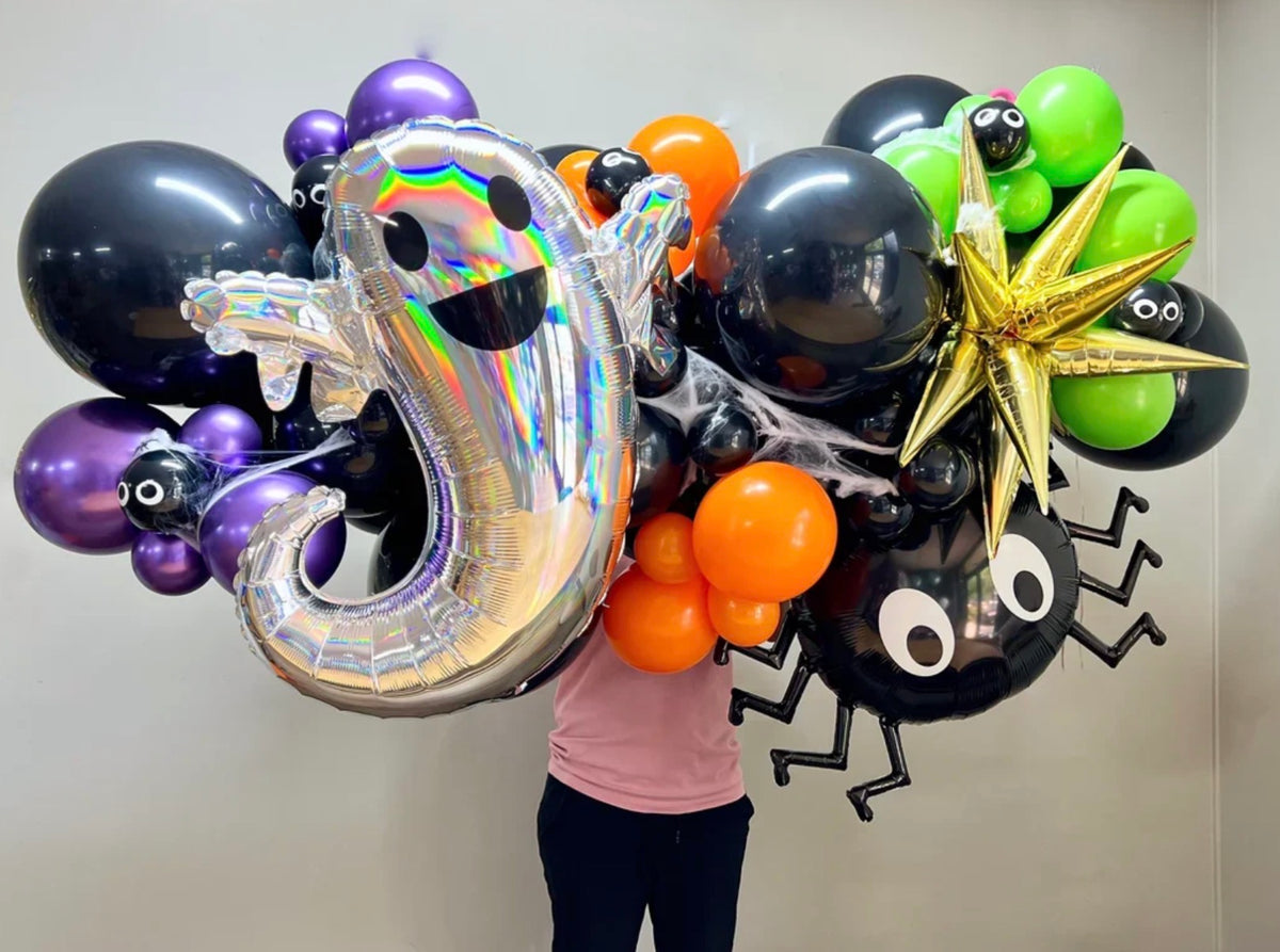 Halloween Balloon Garland
